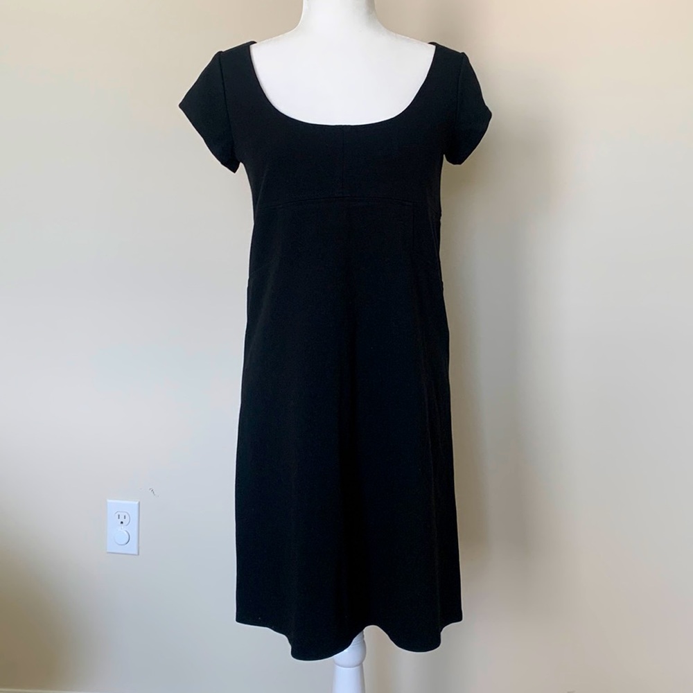 EUC Diane Von Furstenberg Blk Cocktail Dress 6